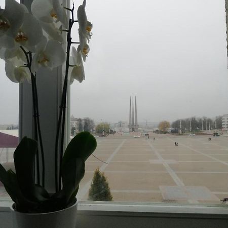 Dilera Apartments On Moskovsky Prospekt 8 วีเต็บส์ ภายนอก รูปภาพ